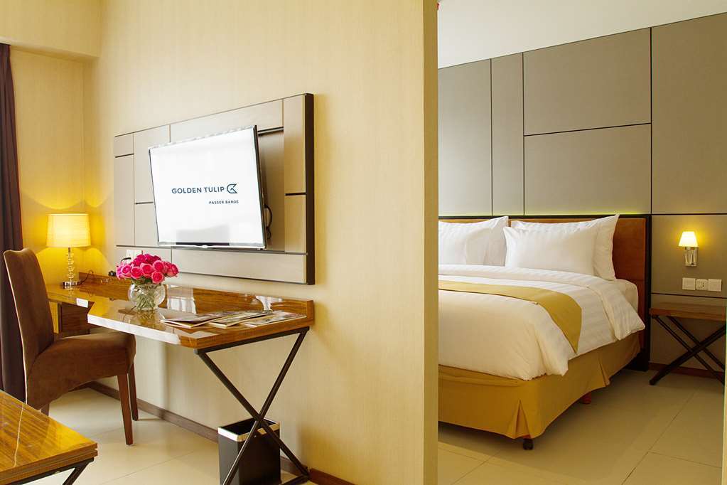 Yuan Garden Pasar Baru Hotel 4*